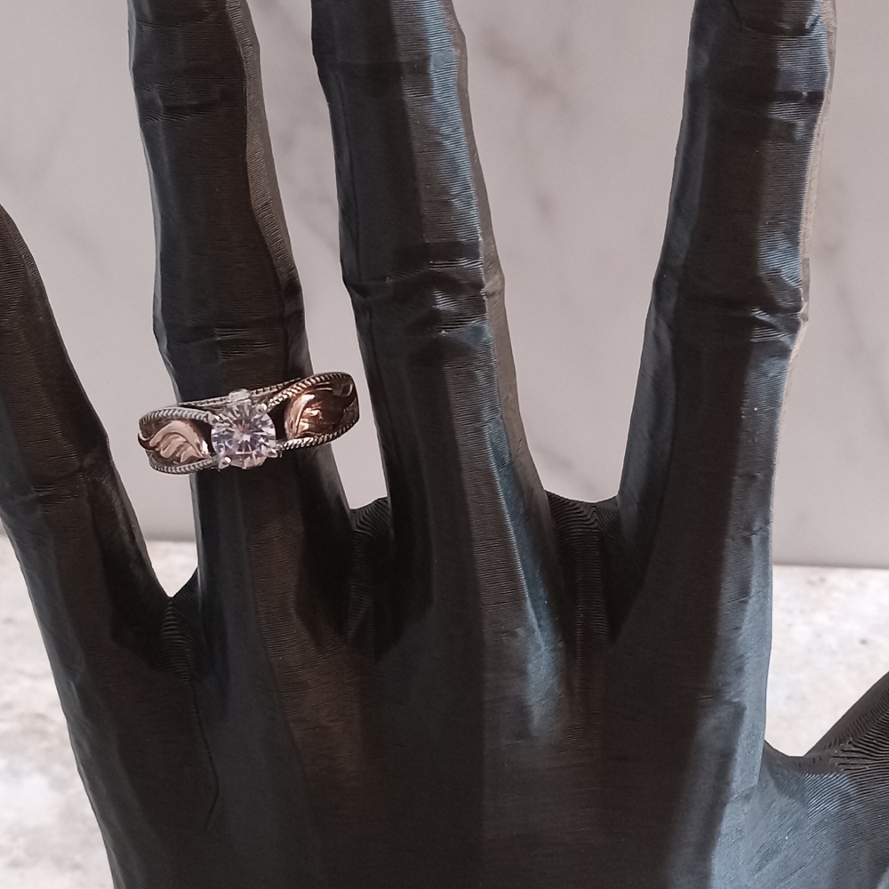 Silver tone and Gold Tone Women's Ring